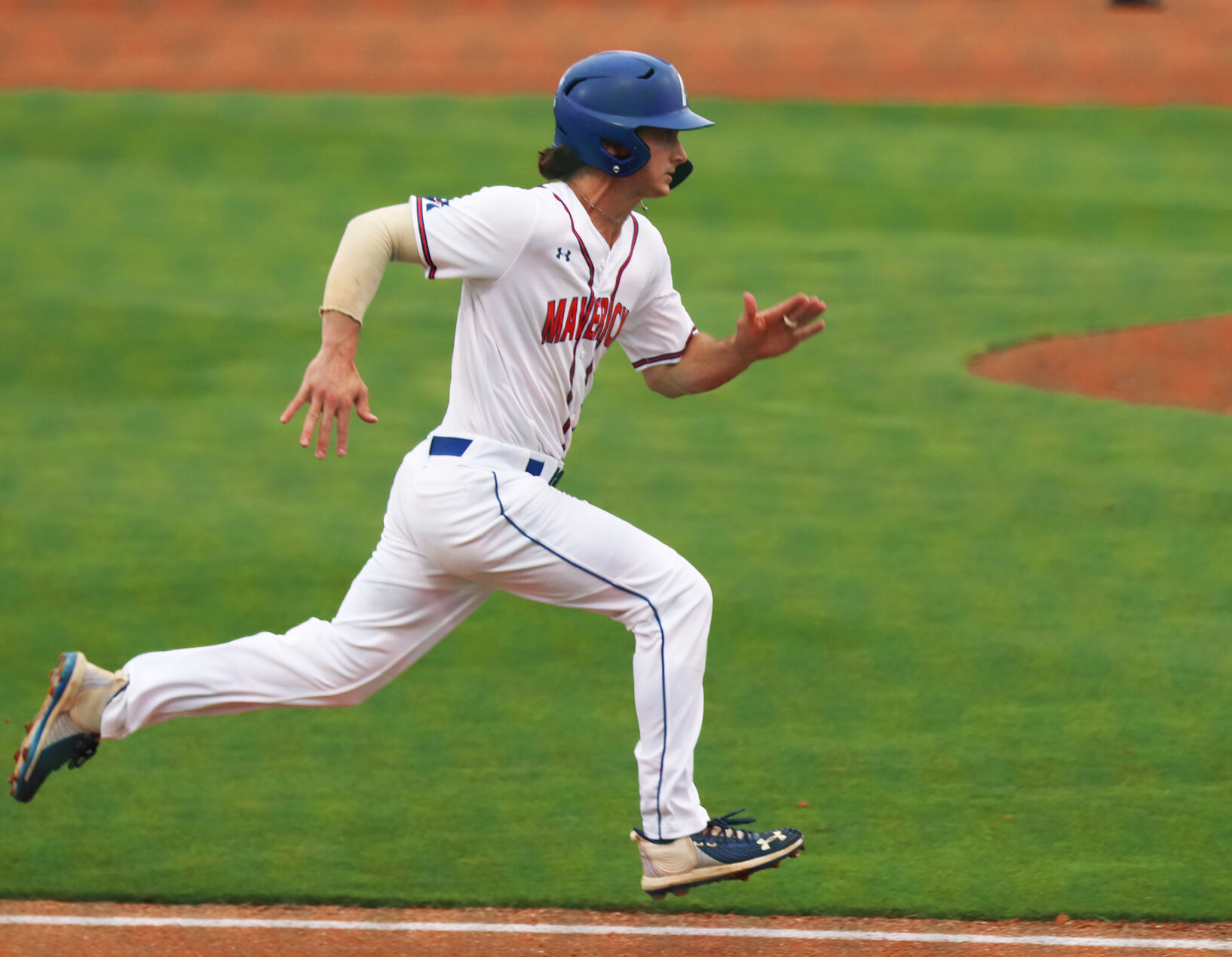 UTA baseball flounders in 8-3 loss to TCU